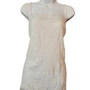 Maurices White Crinkle Tank Size 3X